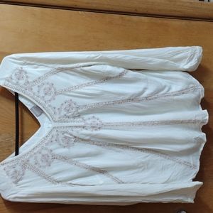 Chico's Off-white embroidered shirt, Size 1